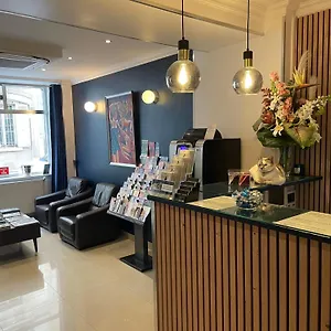 Hotel Mary's Republique